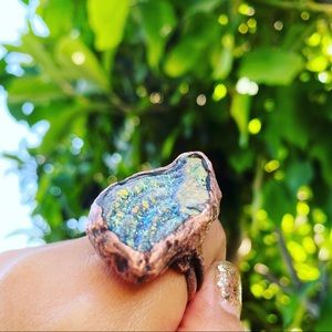 ✨ON SALE✨
🦋Electroformed Blue Crystal Ring